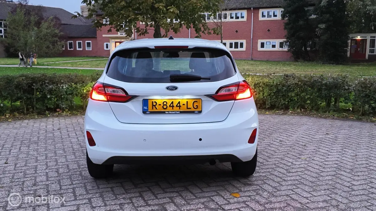 1.0 EcoBoost Hybrid Titanium AIRCO CAR.PLAY PDC