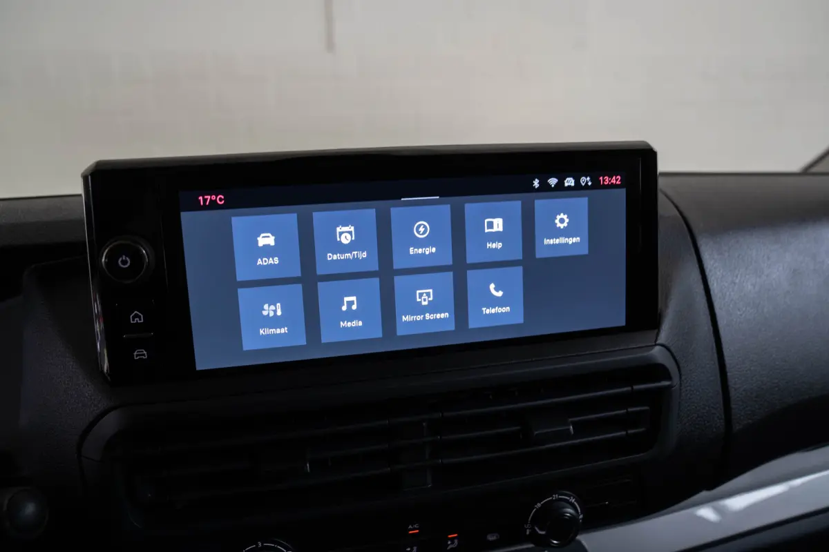 L3 75 kWh | Tot 8 Jaar Garantie | SOH 98% | Camera | Apple Carplay & Android Auto | Parkeersensoren | Cruise Controle |