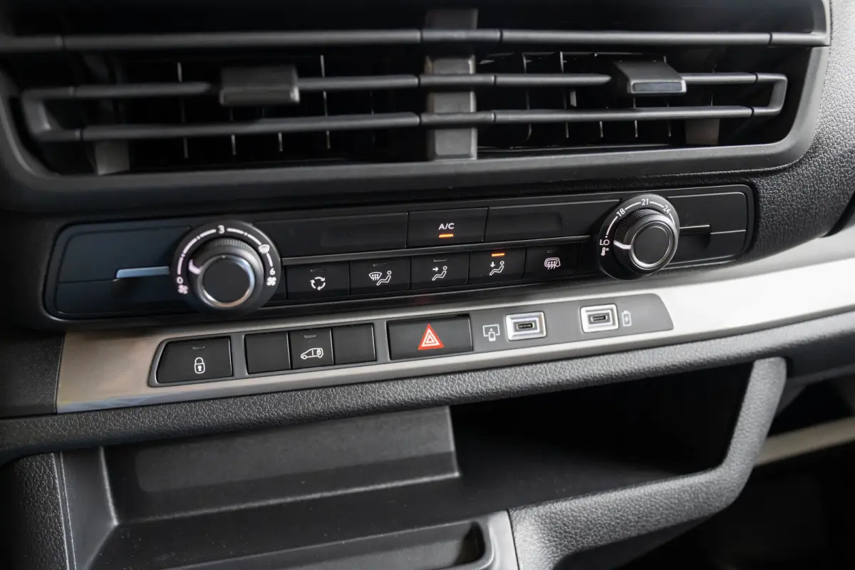 L3 75 kWh | Tot 8 Jaar Garantie | SOH 98% | Camera | Apple Carplay & Android Auto | Parkeersensoren | Cruise Controle |