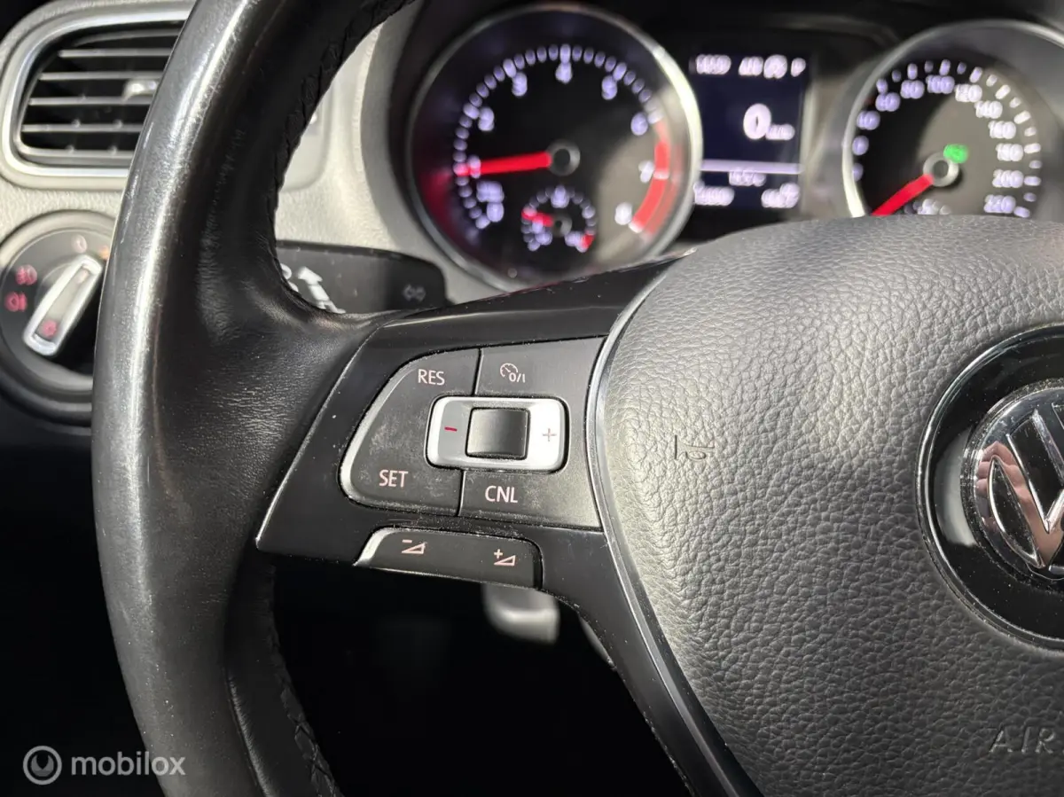 1.0 BlueMotion Edition|automaat|carplay|