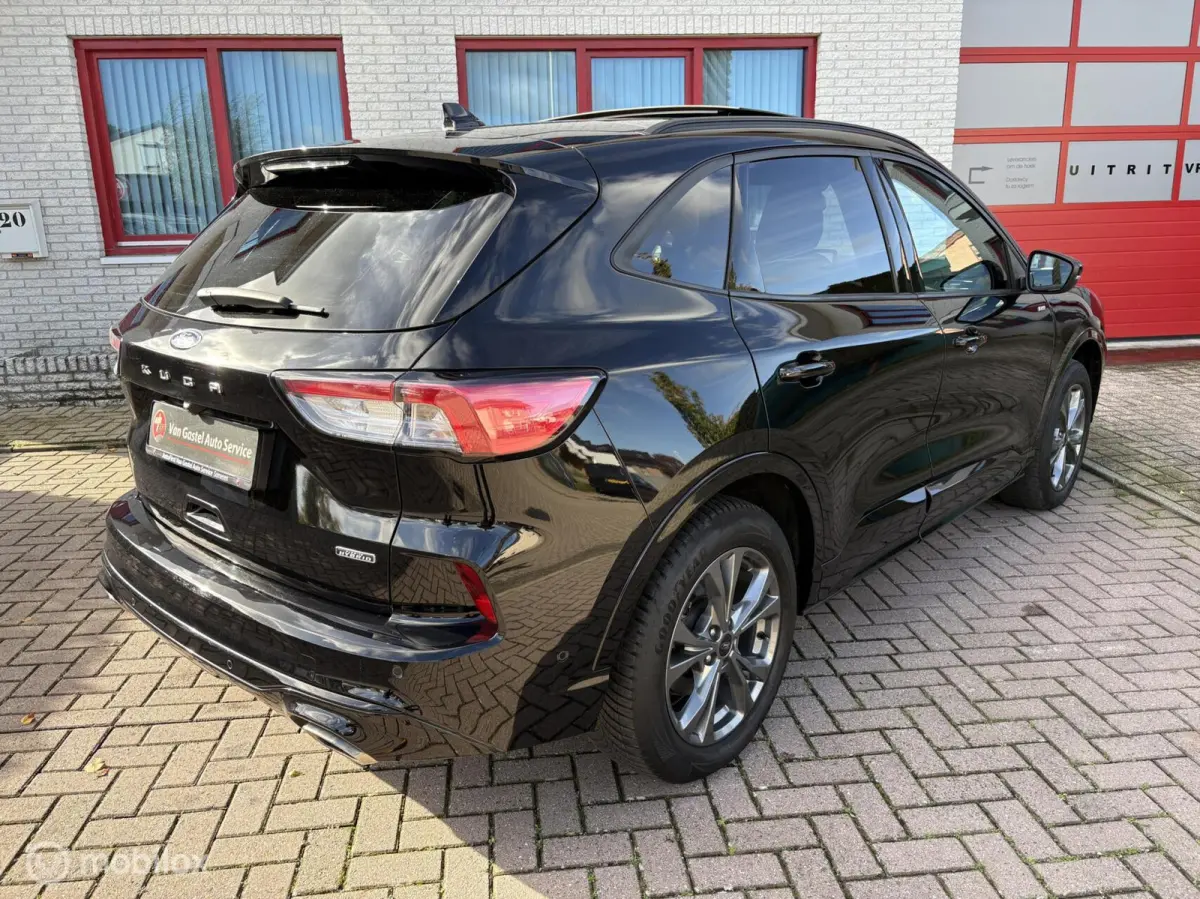 2.5 PHEV ST-Line PANODAK/ELEC TREKHAAK