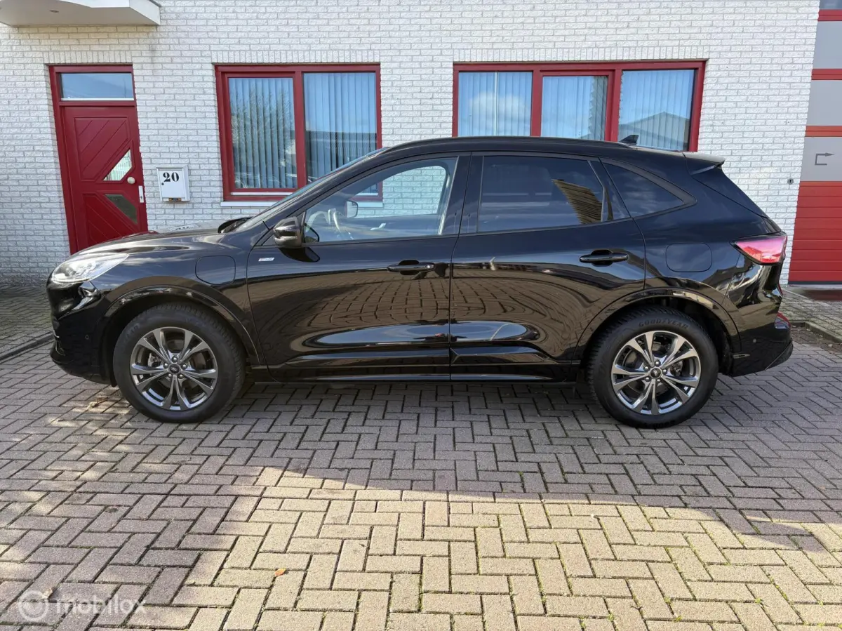 2.5 PHEV ST-Line PANODAK/ELEC TREKHAAK