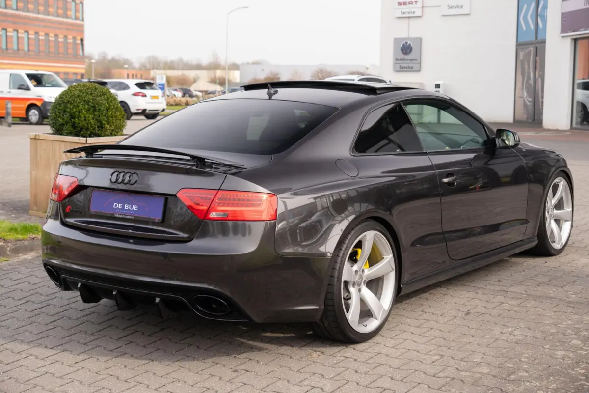 4.2 V8 FSI RS5 Quattro|B&O|Audi Exclusive|DAB|Panoramadak|Carbon|RS Dynamic|Dealer Onderhouden