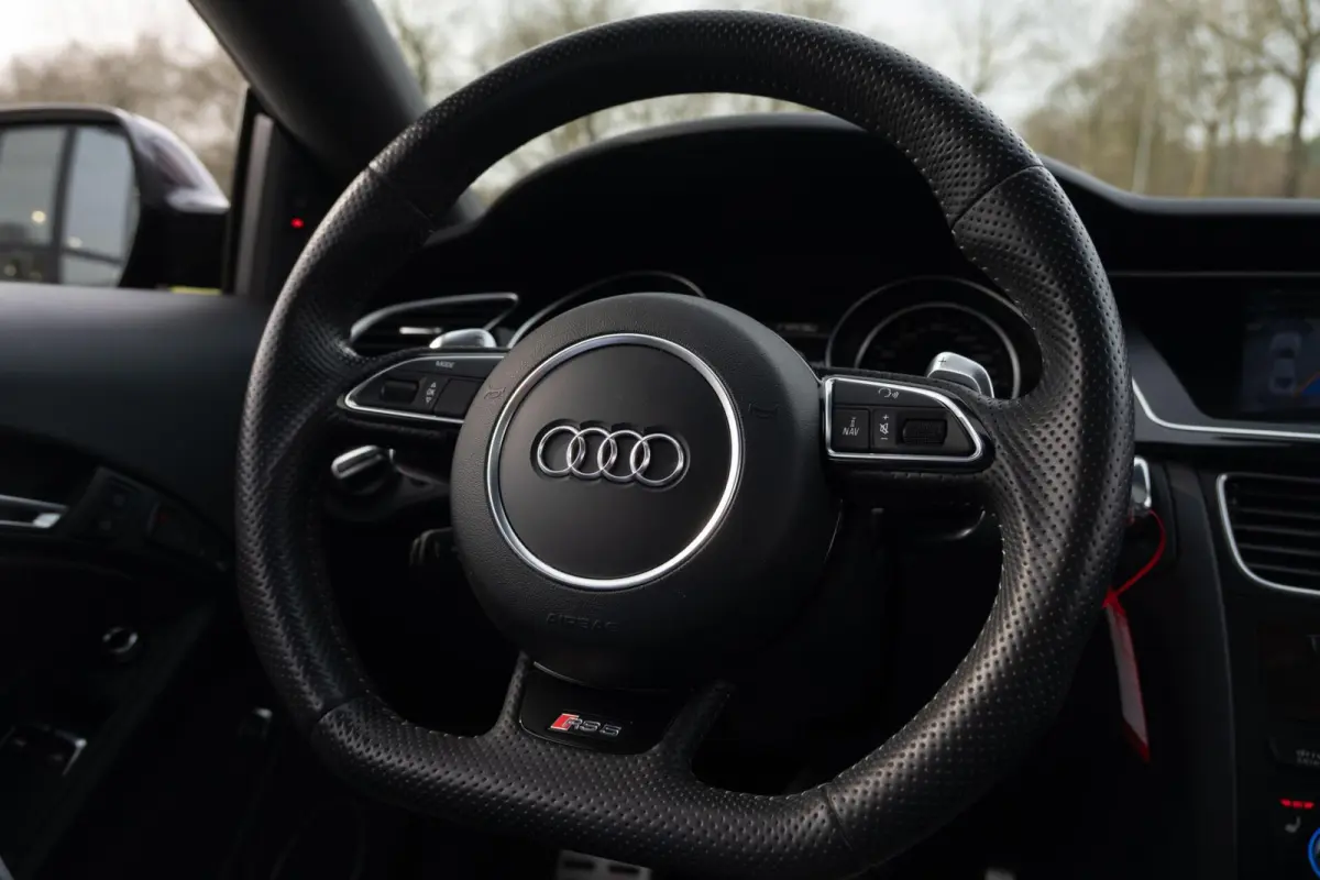 4.2 V8 FSI RS5 Quattro|B&O|Audi Exclusive|DAB|Panoramadak|Carbon|RS Dynamic|Dealer Onderhouden
