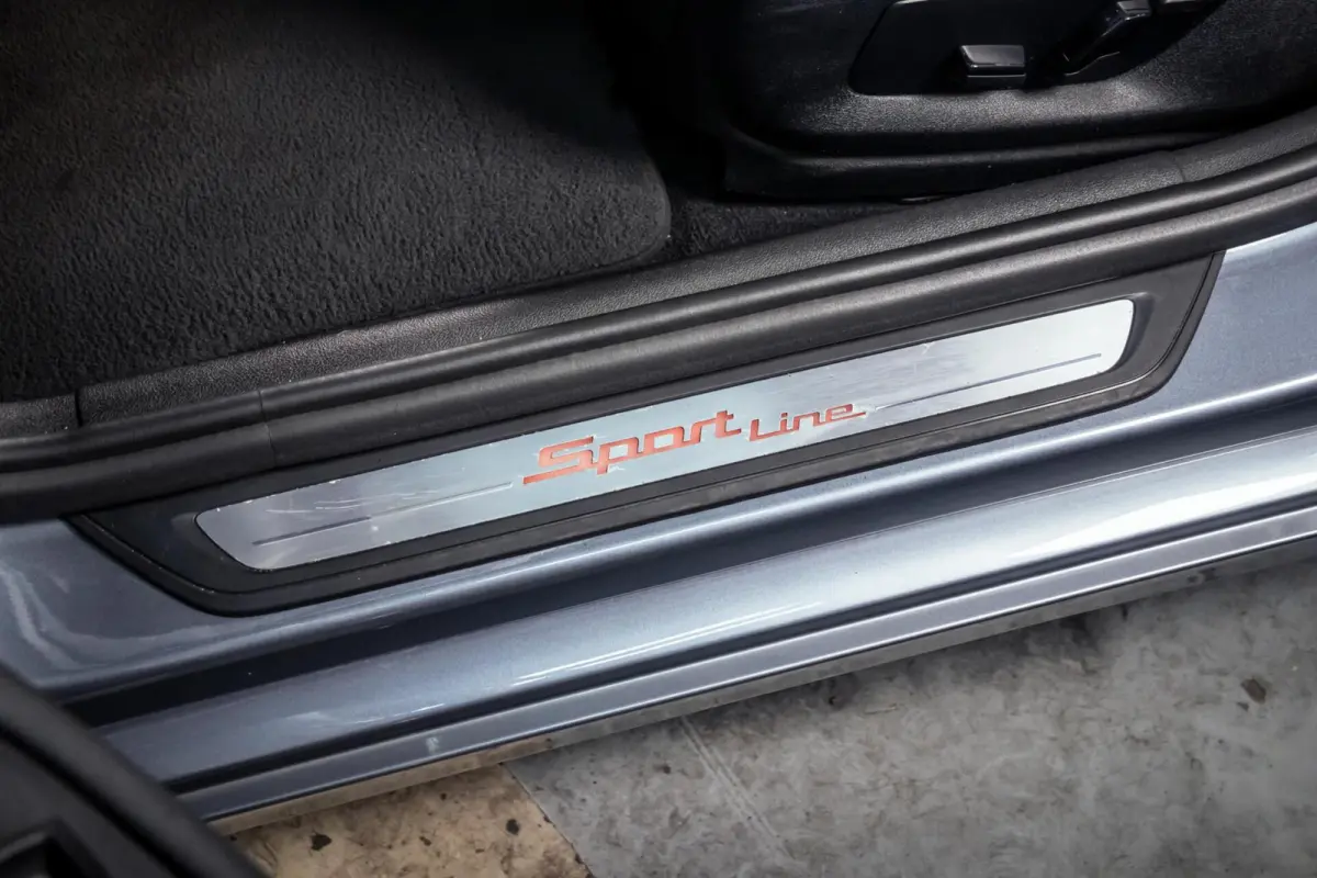 530i High Executive|Sportline|ACC|20"|Half-Leder