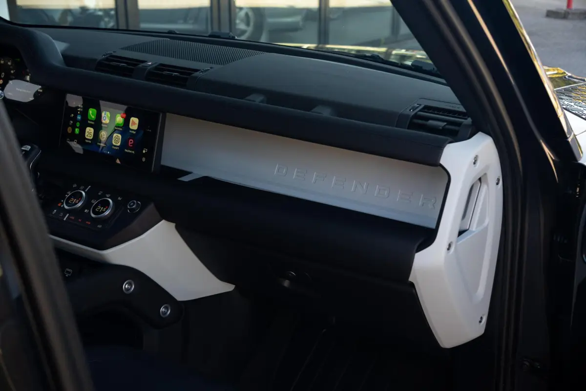 P400e Hybride X-Dynamic HSE Edition|1 Eigenaar|Org NL NAP|BTW|Panoramadak|Trekhaak|Luchtvering|CarPlay|Nieuwstaat|Dealer Onderhouden