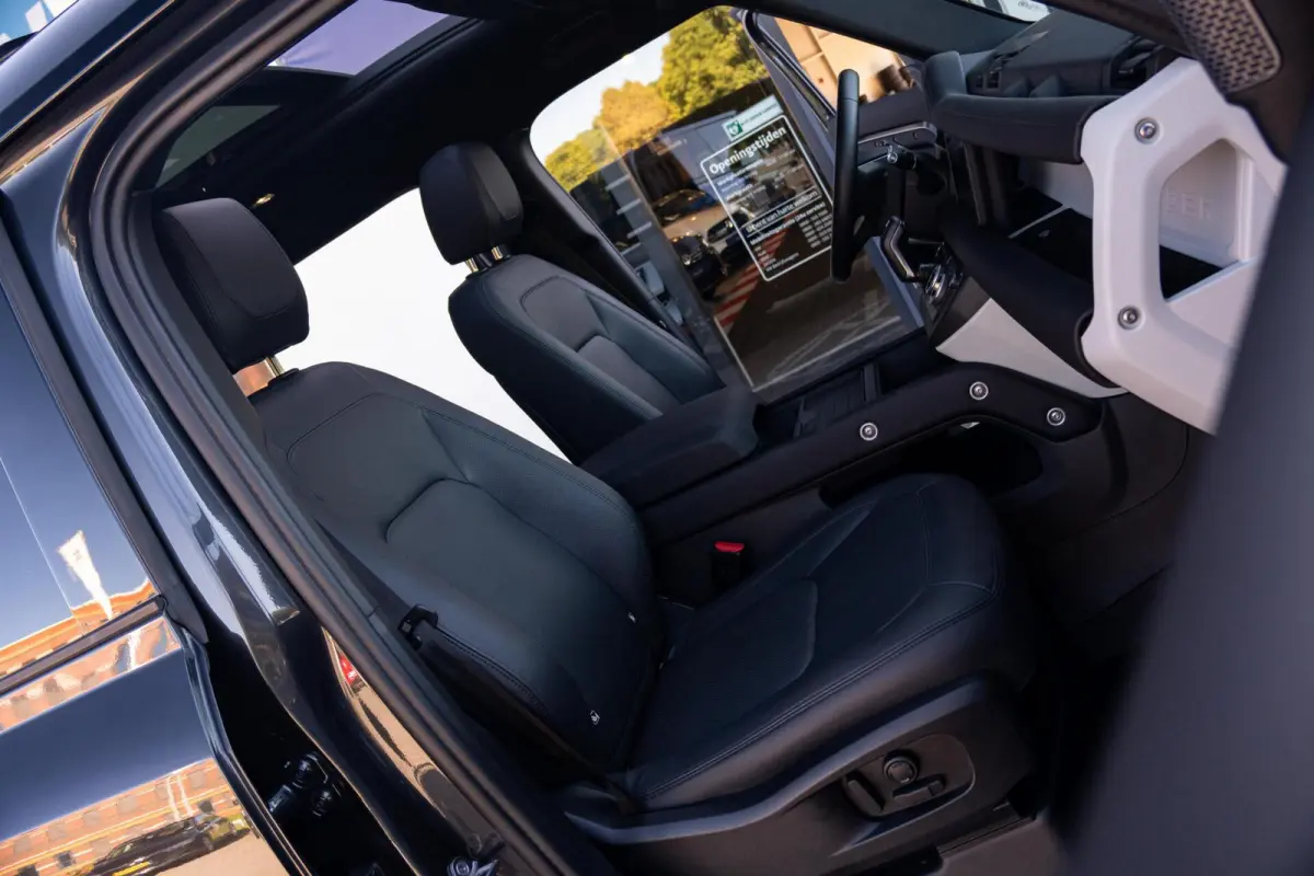 P400e Hybride X-Dynamic HSE Edition|1 Eigenaar|Org NL NAP|BTW|Panoramadak|Trekhaak|Luchtvering|CarPlay|Nieuwstaat|Dealer Onderhouden