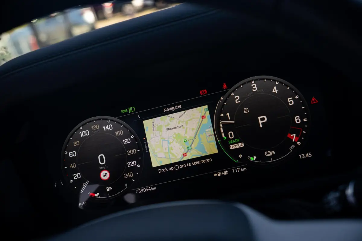 P400e Hybride X-Dynamic HSE Edition|1 Eigenaar|Org NL NAP|BTW|Panoramadak|Trekhaak|Luchtvering|CarPlay|Nieuwstaat|Dealer Onderhouden