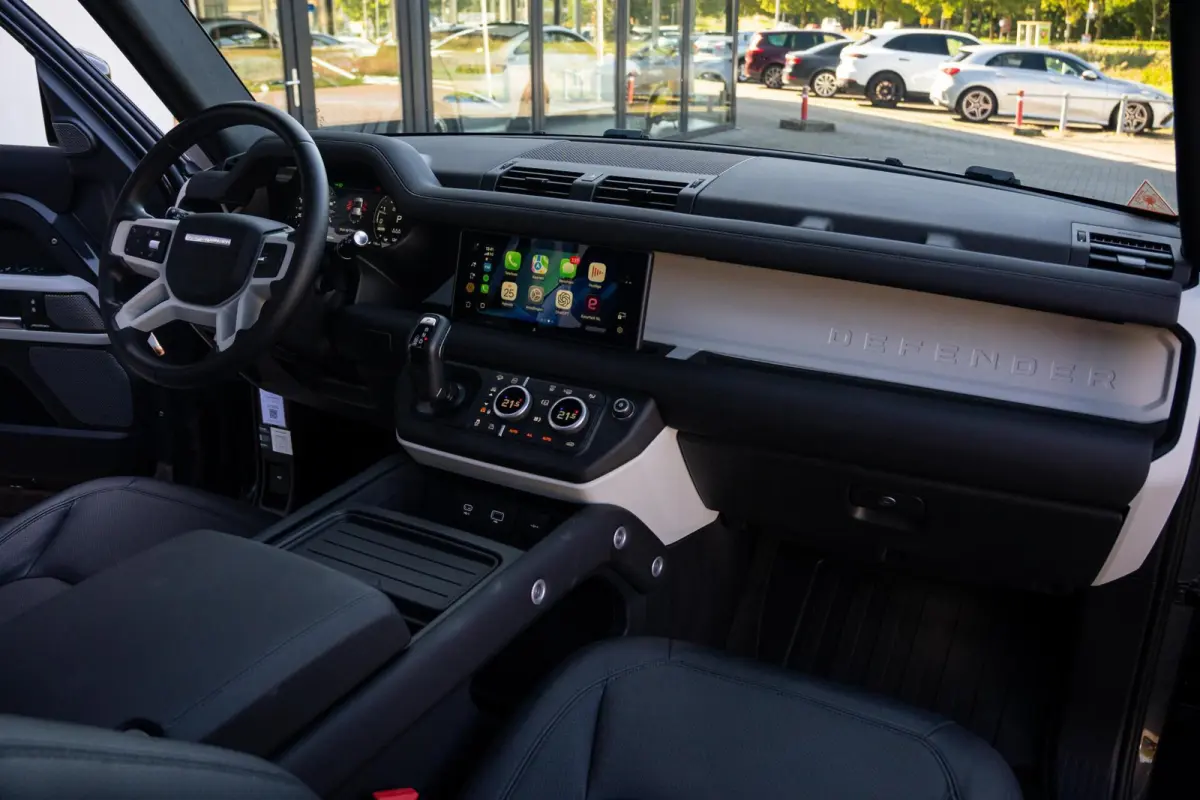 P400e Hybride X-Dynamic HSE Edition|1 Eigenaar|Org NL NAP|BTW|Panoramadak|Trekhaak|Luchtvering|CarPlay|Nieuwstaat|Dealer Onderhouden