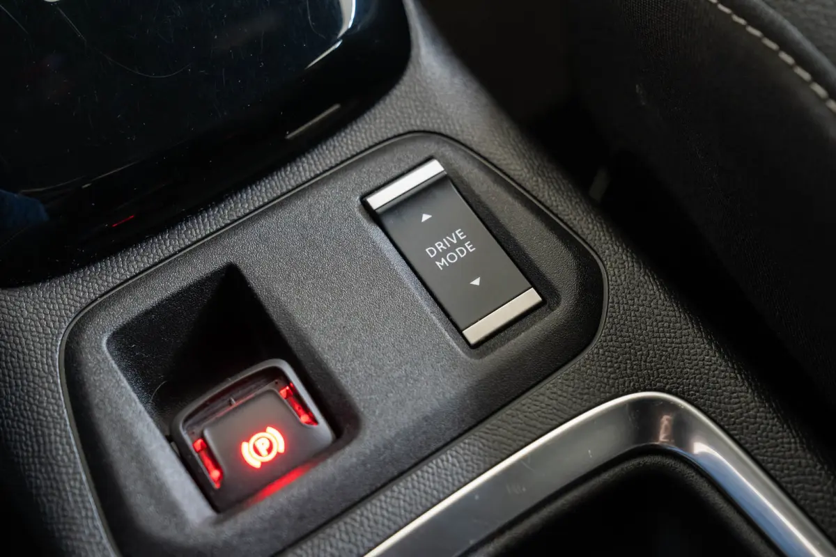 1.2 Turbo Hybrid GS Automaat | Camera | Parkeersensoren | Apple Carplay & Android Auto | Lichtmetalen velgen | Bluetooth |