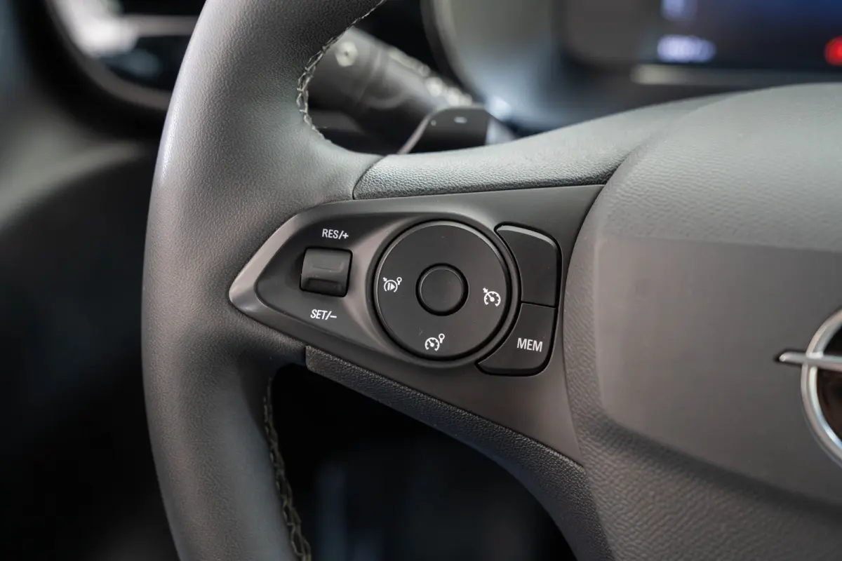 1.2 Turbo Hybrid GS Automaat | Camera | Parkeersensoren | Apple Carplay & Android Auto | Lichtmetalen velgen | Bluetooth |