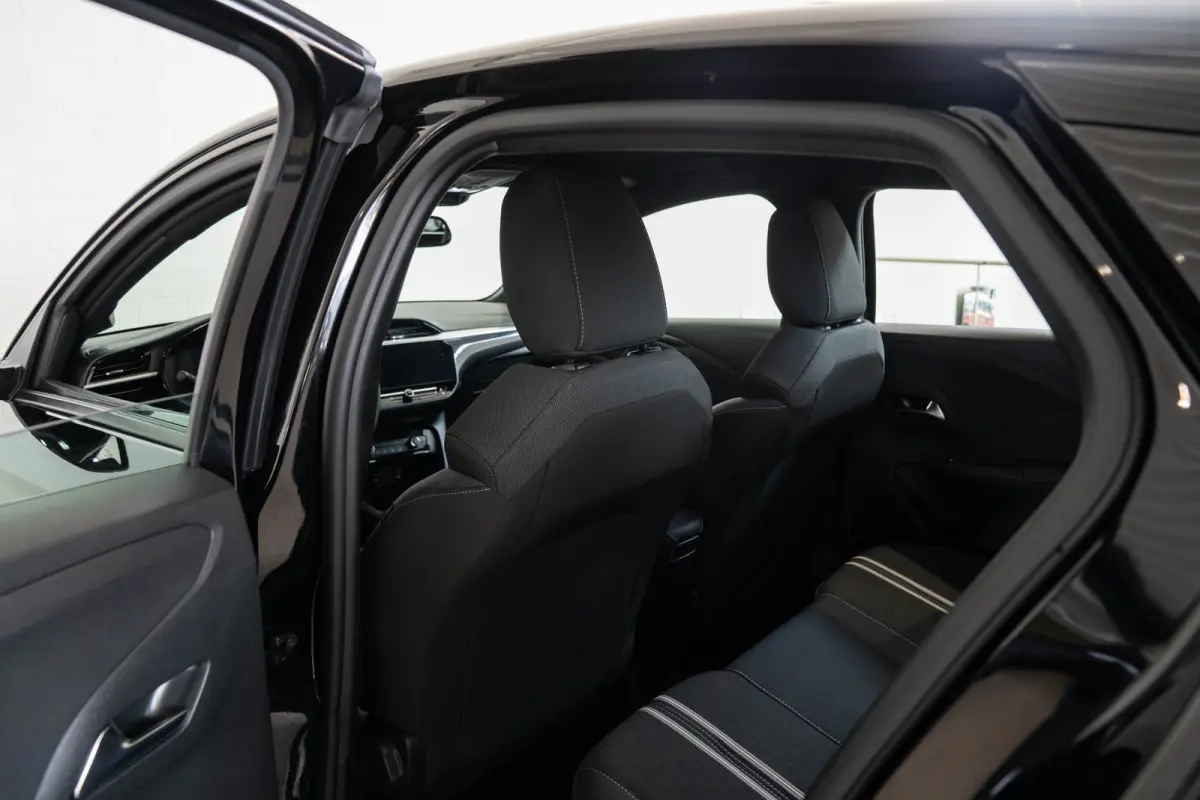 1.2 Turbo Hybrid GS Automaat | Camera | Parkeersensoren | Apple Carplay & Android Auto | Lichtmetalen velgen | Bluetooth |