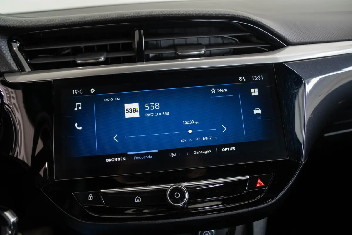 1.2 Turbo Hybrid GS Automaat | Camera | Parkeersensoren | Apple Carplay & Android Auto | Lichtmetalen velgen | Bluetooth |