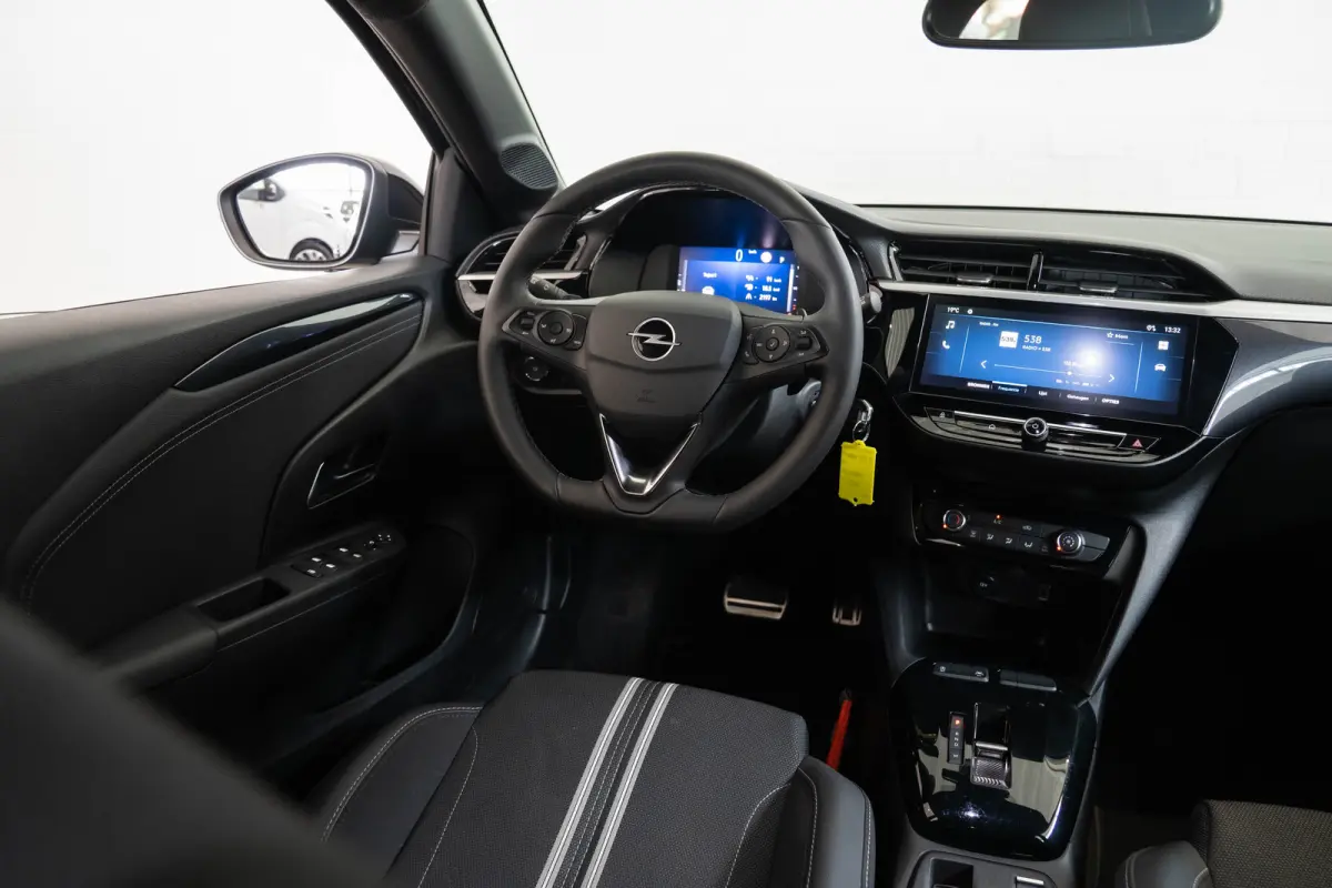 1.2 Turbo Hybrid GS Automaat | Camera | Parkeersensoren | Apple Carplay & Android Auto | Lichtmetalen velgen | Bluetooth |
