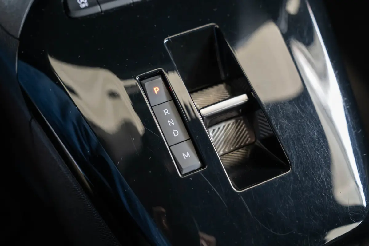1.2 Turbo Hybrid GS Automaat | Camera | Parkeersensoren | Apple Carplay & Android Auto | Lichtmetalen velgen | Bluetooth |