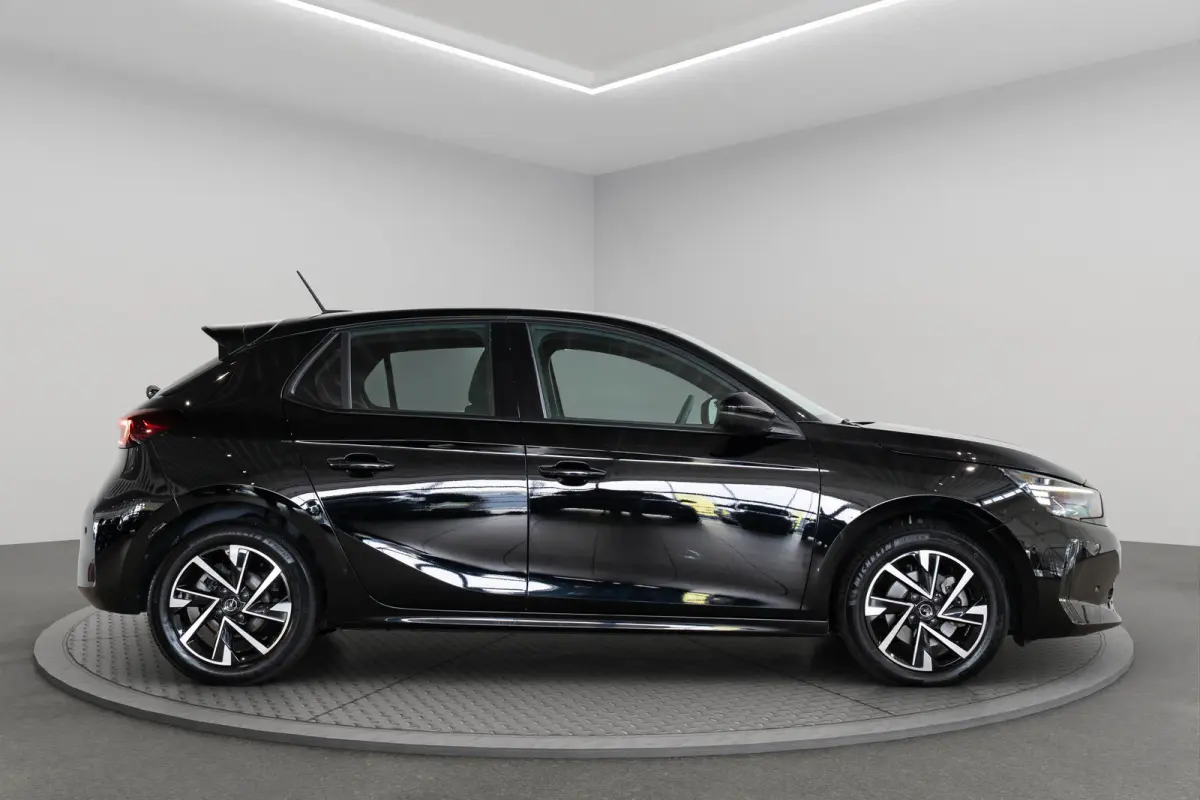 1.2 Turbo Hybrid GS Automaat | Camera | Parkeersensoren | Apple Carplay & Android Auto | Lichtmetalen velgen | Bluetooth |