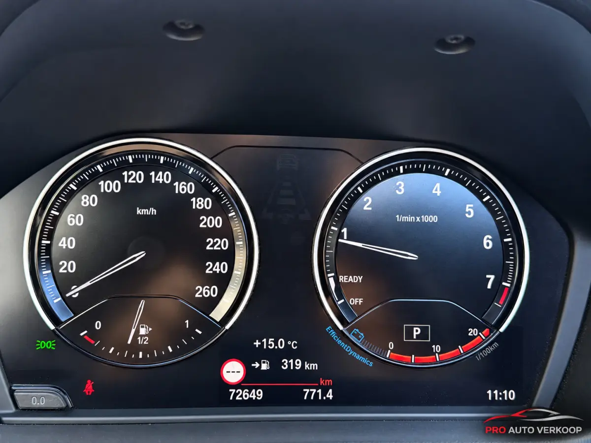 SDrive20i VDL Nedcar Edition M-Pakket_Pano_Trekh