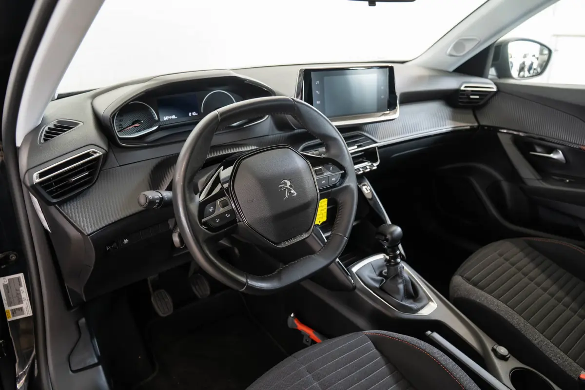 1.2 PureTech Active | Navigatie | Parkeersensoren | Apple Carplay & Android Auto | Bluetooth | Cruise Controle |