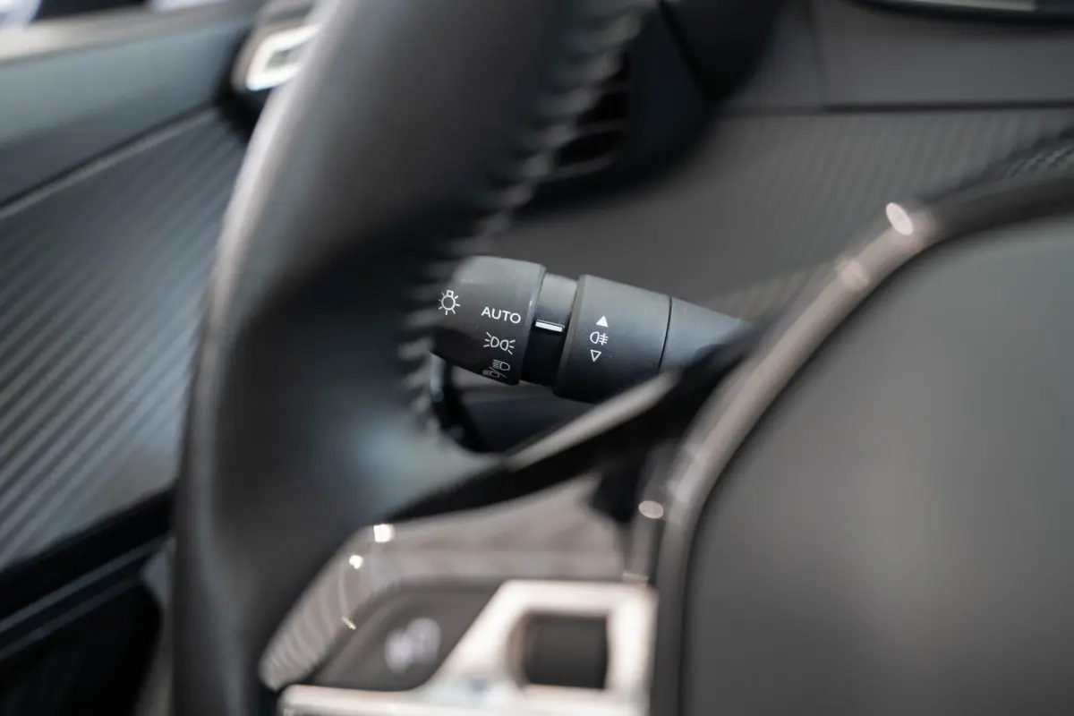 1.2 PureTech Active | Navigatie | Parkeersensoren | Apple Carplay & Android Auto | Bluetooth | Cruise Controle |
