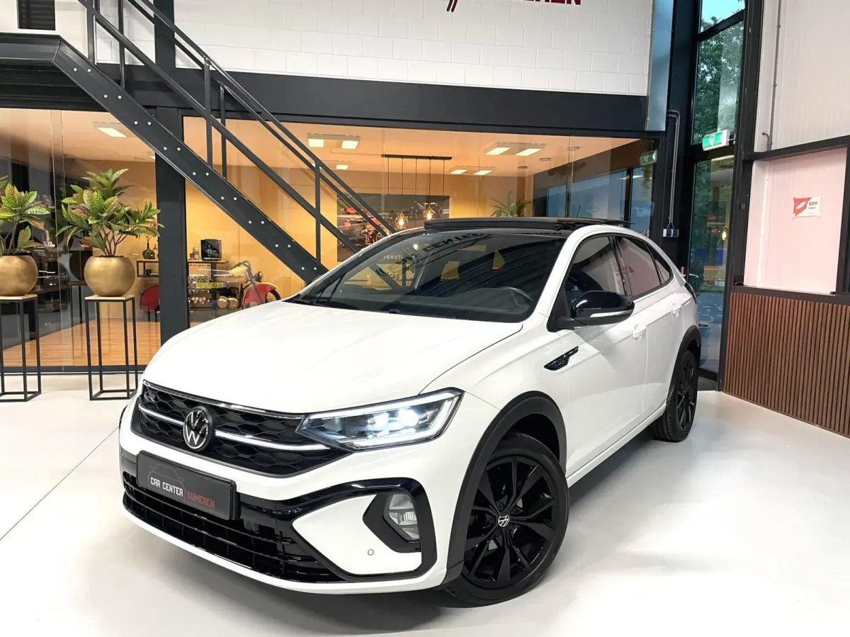 1.5 TSI R-Line Black Style/ Cam/ Pano/ IQ LED/ 18''LMV