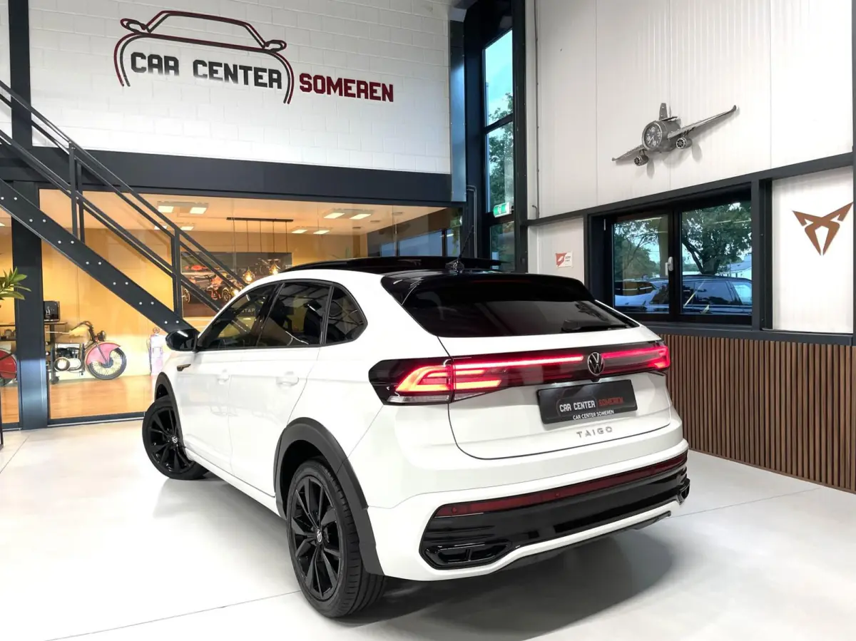 1.5 TSI R-Line Black Style/ Cam/ Pano/ IQ LED/ 18''LMV
