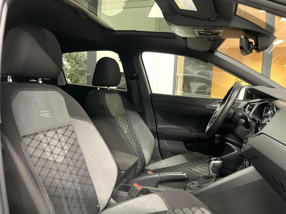 1.5 TSI R-Line Black Style/ Cam/ Pano/ IQ LED/ 18''LMV