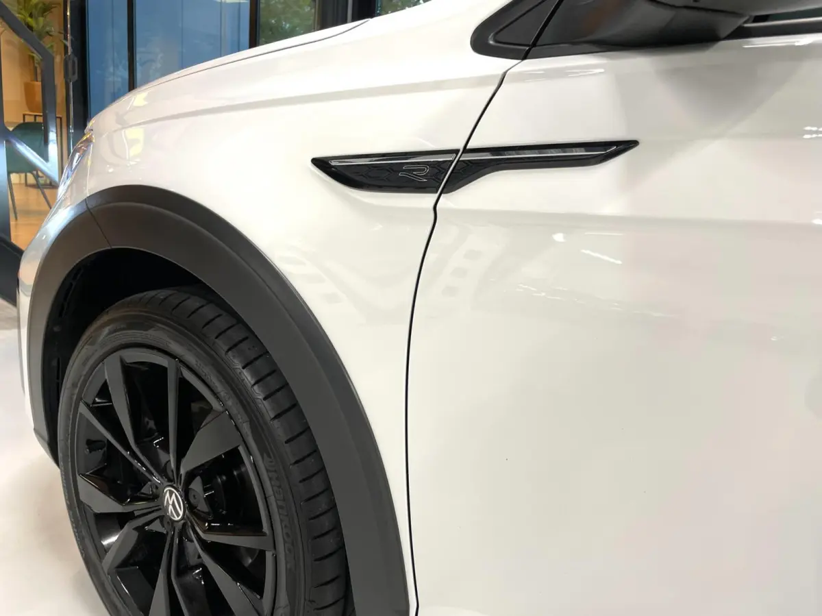 1.5 TSI R-Line Black Style/ Cam/ Pano/ IQ LED/ 18''LMV