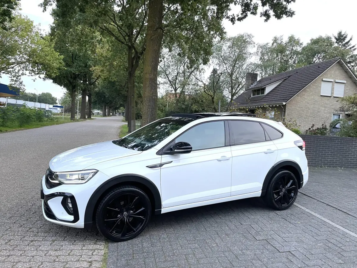 1.5 TSI R-Line Black Style/ Cam/ Pano/ IQ LED/ 18''LMV
