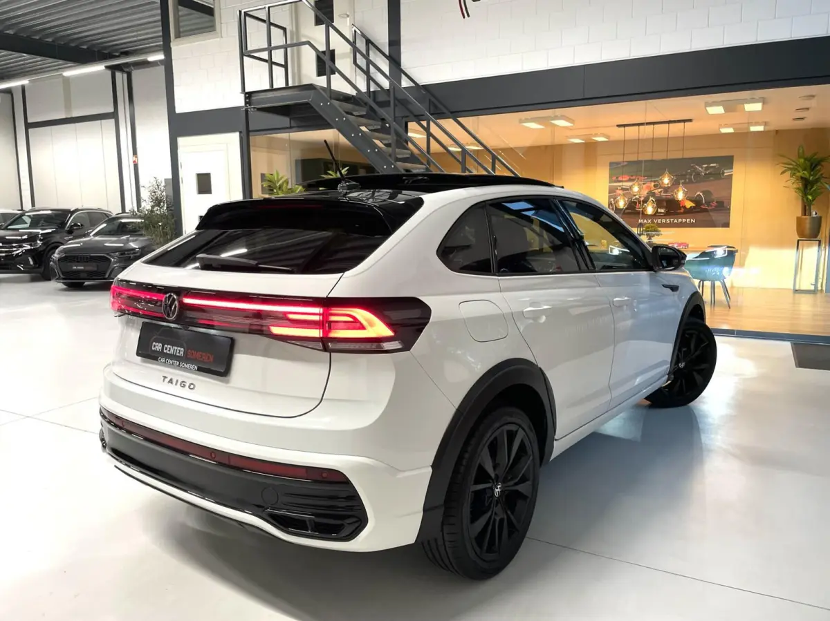 1.5 TSI R-Line Black Style/ Cam/ Pano/ IQ LED/ 18''LMV