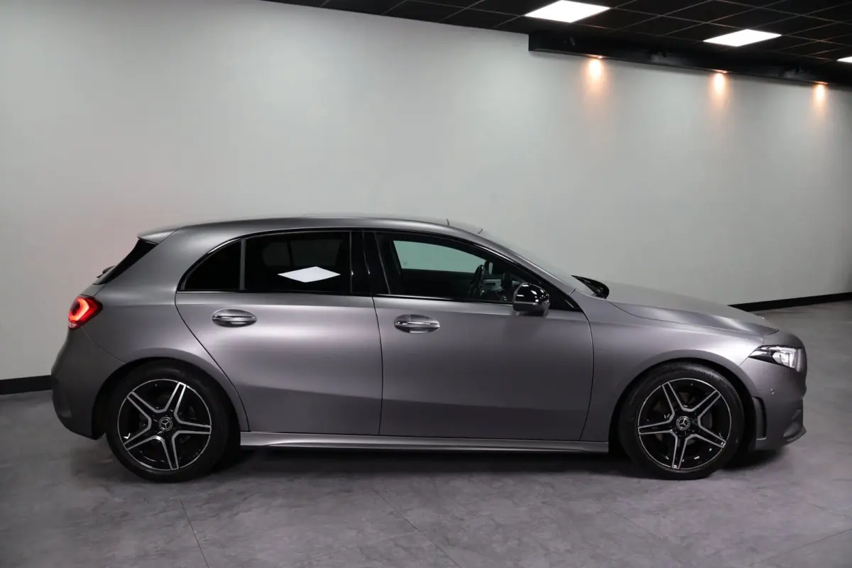 AKlasse A180 | Grey Magno | Night Edition | PANO|18''