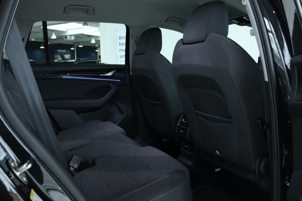 1.5 TSI MHEV Business Edition | Achteruitrijcamera | Airco separaat achter | Apple Carplay/Android Auto|telefoonintegratie premium