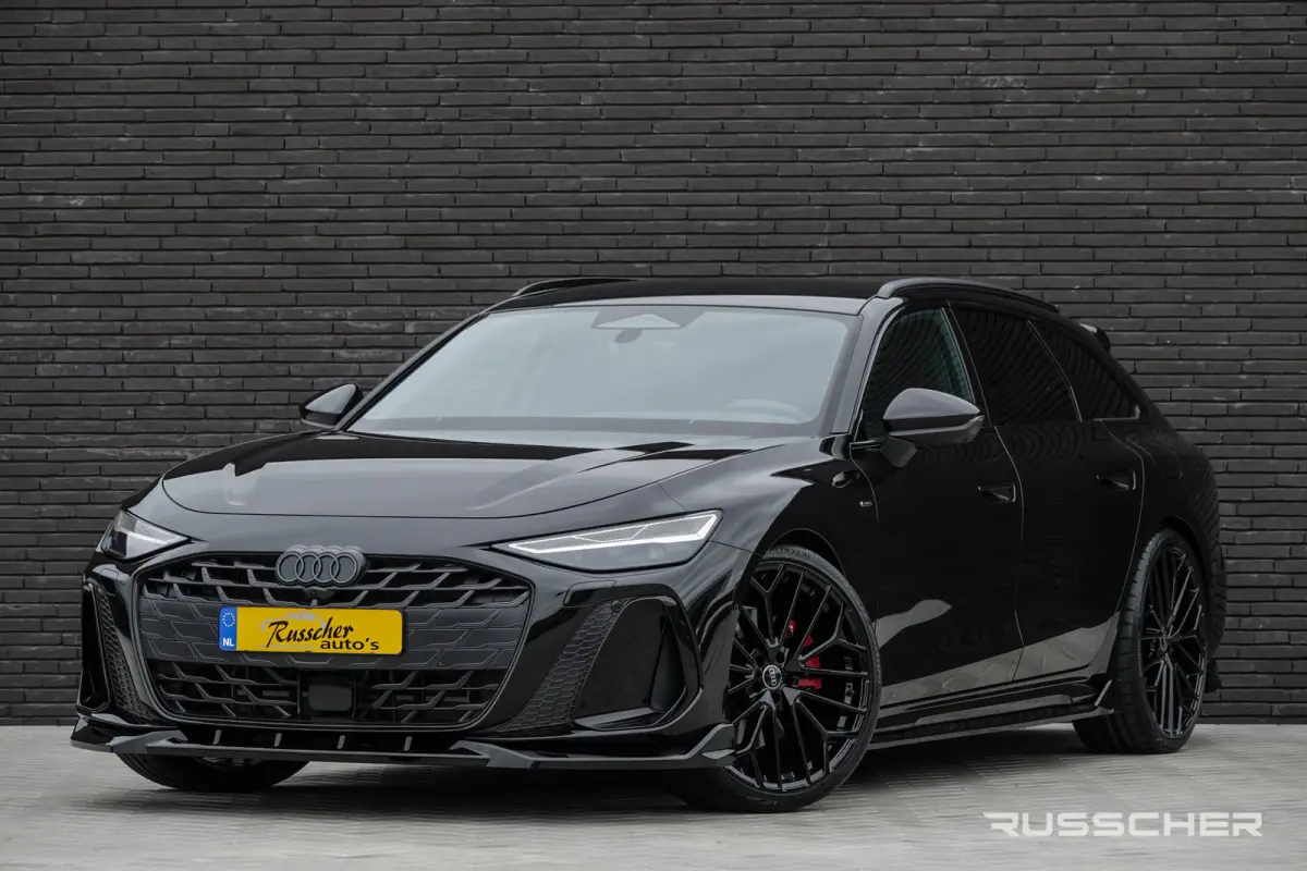 Edition One | 299Pk | quattro | S-Line | Plug-In Hybrid | 360° Camera | Spoiler pack | 22'' | Mythos Black
