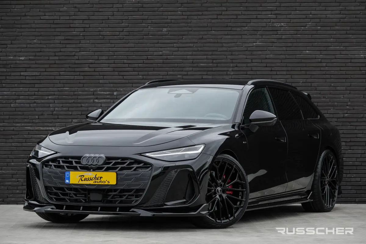 Edition One | 299Pk | quattro | S-Line | Plug-In Hybrid | 360° Camera | Spoiler pack | 22'' | Mythos Black