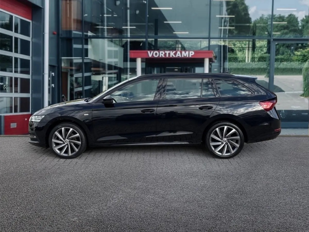 2.0 TDI DSG AMBITION PANO-DAK/TREKHAAK/PDC/ACC/STOEL+STUURVERW