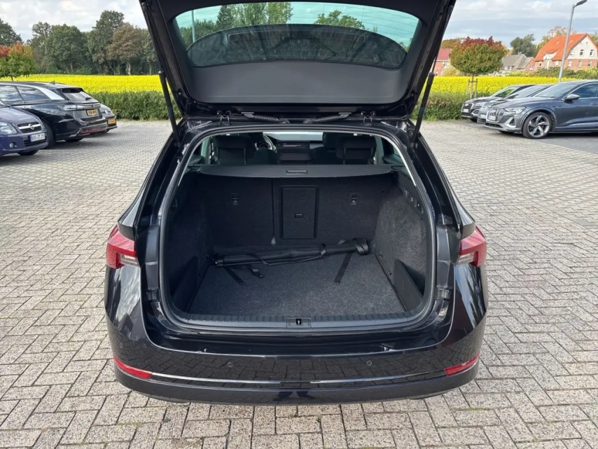 2.0 TDI DSG AMBITION PANO-DAK/TREKHAAK/PDC/ACC/STOEL+STUURVERW