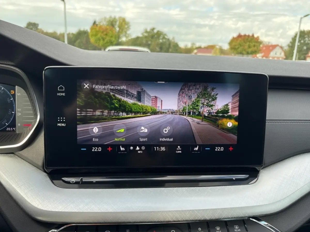 2.0 TDI DSG AMBITION PANO-DAK/TREKHAAK/PDC/ACC/STOEL+STUURVERW