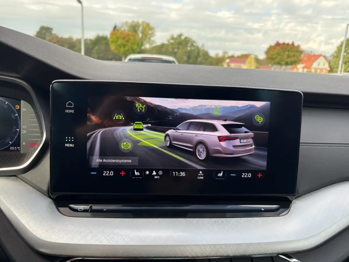 2.0 TDI DSG AMBITION PANO-DAK/TREKHAAK/PDC/ACC/STOEL+STUURVERW