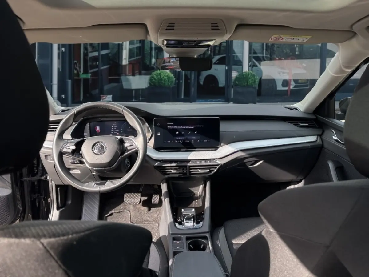 2.0 TDI DSG AMBITION PANO-DAK/TREKHAAK/PDC/ACC/STOEL+STUURVERW