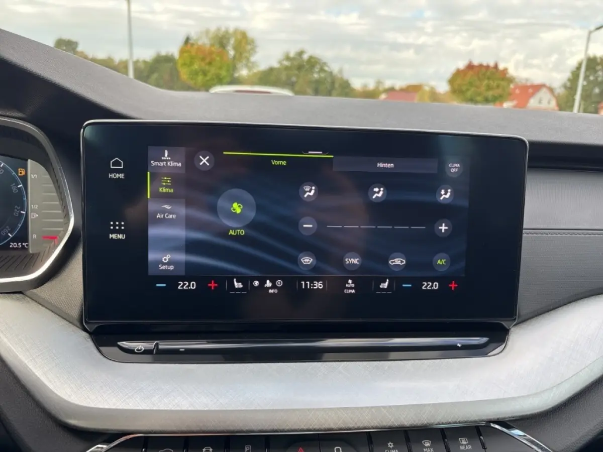 2.0 TDI DSG AMBITION PANO-DAK/TREKHAAK/PDC/ACC/STOEL+STUURVERW