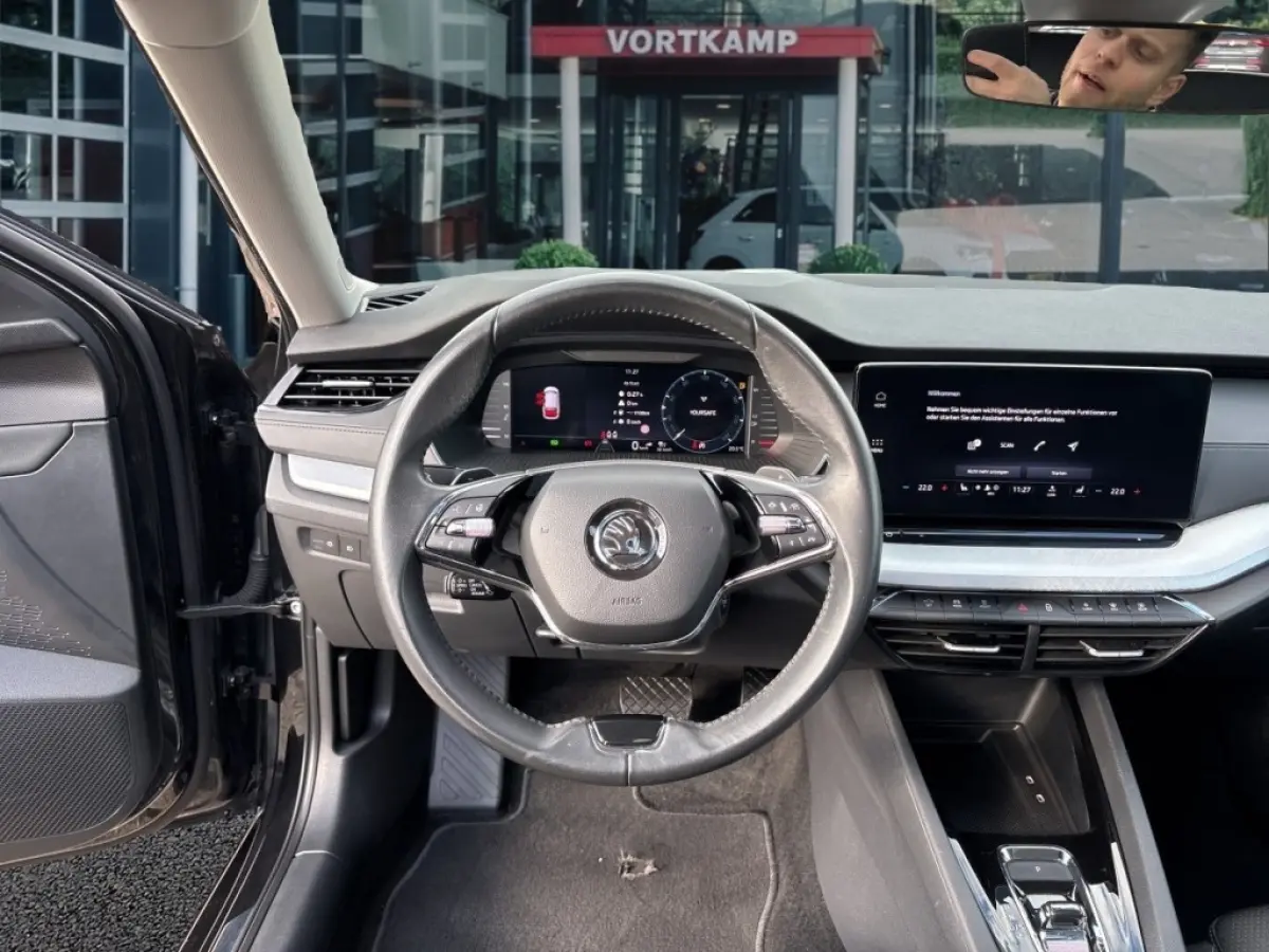 2.0 TDI DSG AMBITION PANO-DAK/TREKHAAK/PDC/ACC/STOEL+STUURVERW