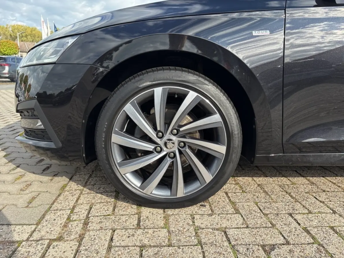 2.0 TDI DSG AMBITION PANO-DAK/TREKHAAK/PDC/ACC/STOEL+STUURVERW