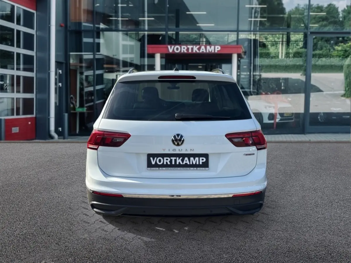 2.0 TDI 4MOTION LIFE PDC/ACC/STANDKACHEL/STOEL+STUURVERW/NAVI