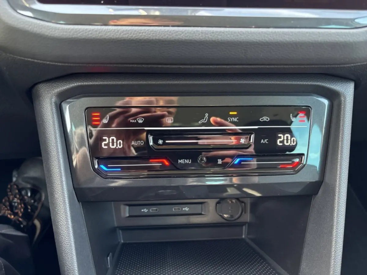2.0 TDI 4MOTION LIFE PDC/ACC/STANDKACHEL/STOEL+STUURVERW/NAVI
