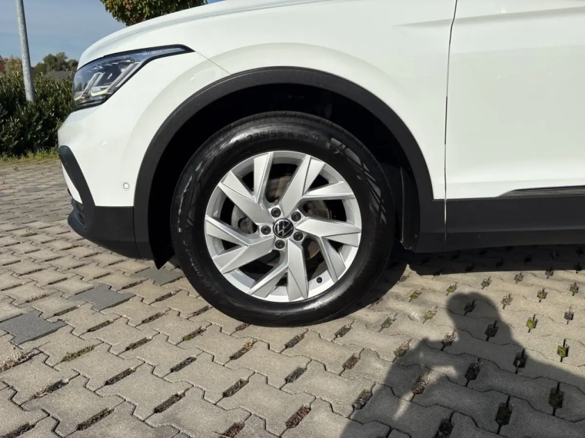 2.0 TDI 4MOTION LIFE PDC/ACC/STANDKACHEL/STOEL+STUURVERW/NAVI