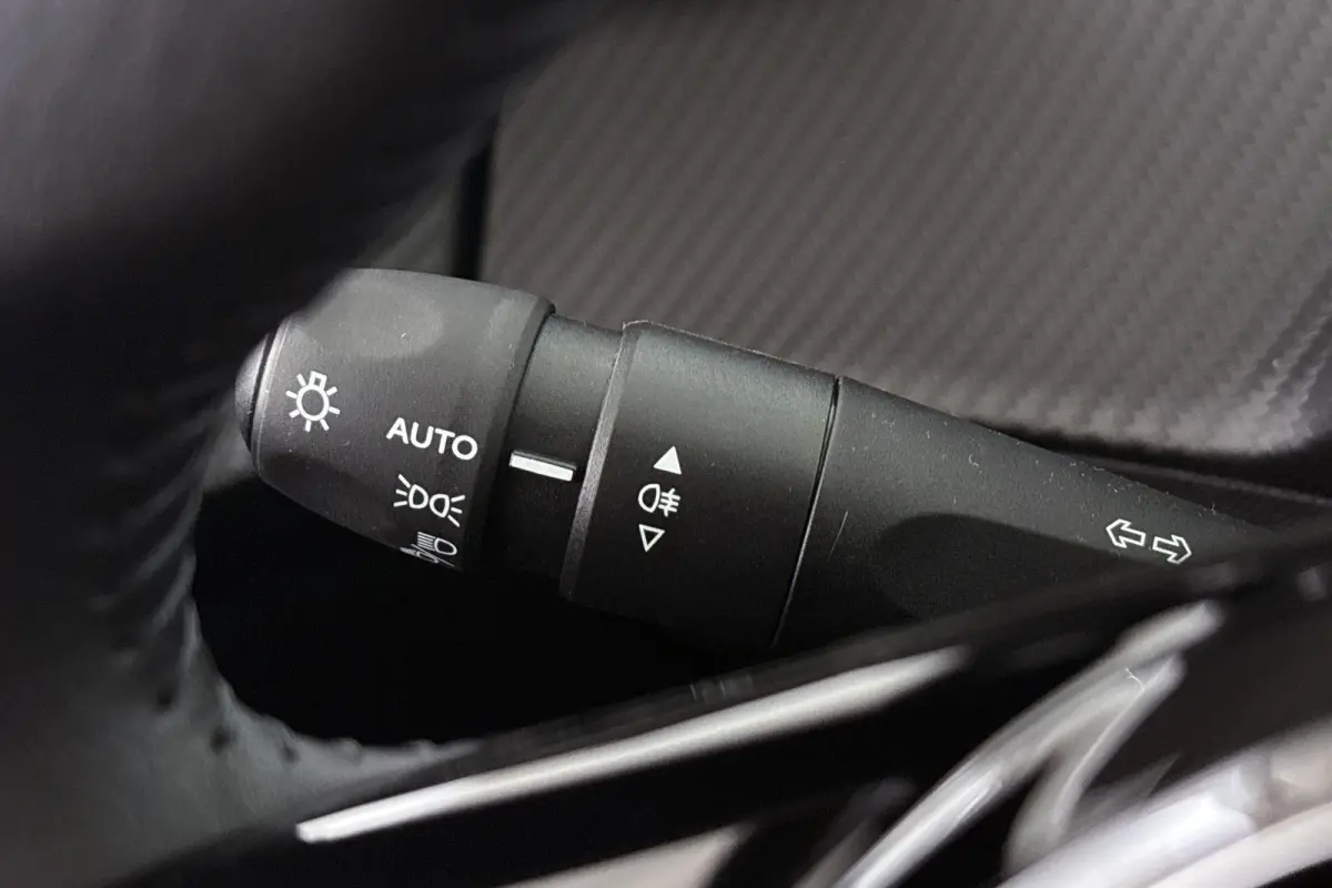 1.2 Hybrid 110 e-DCS6 Allure Camera Dodehoek Adaptive Cruise