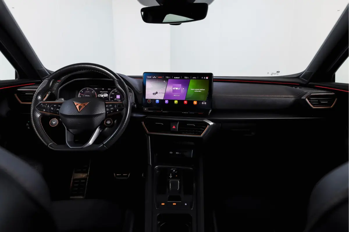 1.4 e-Hybrid 245 PK VZ Performance | Elek. Trekhaak | Dig. Cockpit | Adapt. Cruise | Stoel-+Stuurverw. | PDC | Camera | NAV + Carplay / Android |  LED | LM 19" |