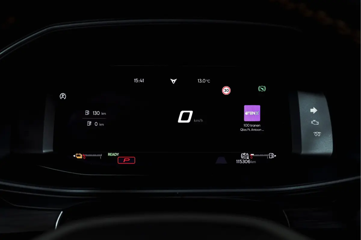 1.4 e-Hybrid 245 PK VZ Performance | Elek. Trekhaak | Dig. Cockpit | Adapt. Cruise | Stoel-+Stuurverw. | PDC | Camera | NAV + Carplay / Android |  LED | LM 19" |