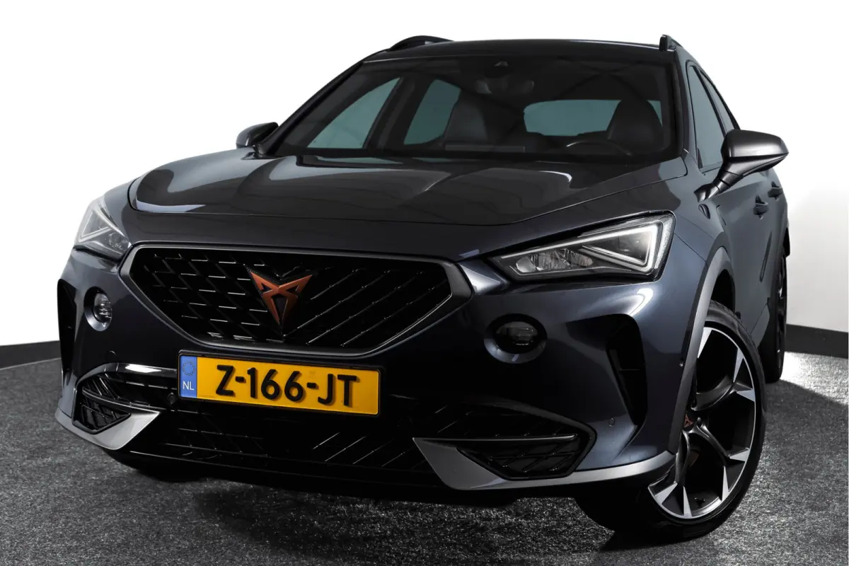 1.4 e-Hybrid 245 PK VZ Performance | Elek. Trekhaak | Dig. Cockpit | Adapt. Cruise | Stoel-+Stuurverw. | PDC | Camera | NAV + Carplay / Android |  LED | LM 19" |