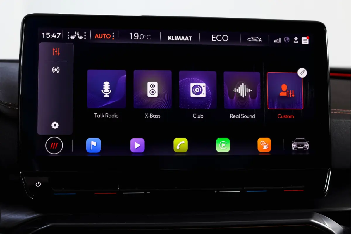 1.4 e-Hybrid 245 PK VZ Performance | Elek. Trekhaak | Dig. Cockpit | Adapt. Cruise | Stoel-+Stuurverw. | PDC | Camera | NAV + Carplay / Android |  LED | LM 19" |