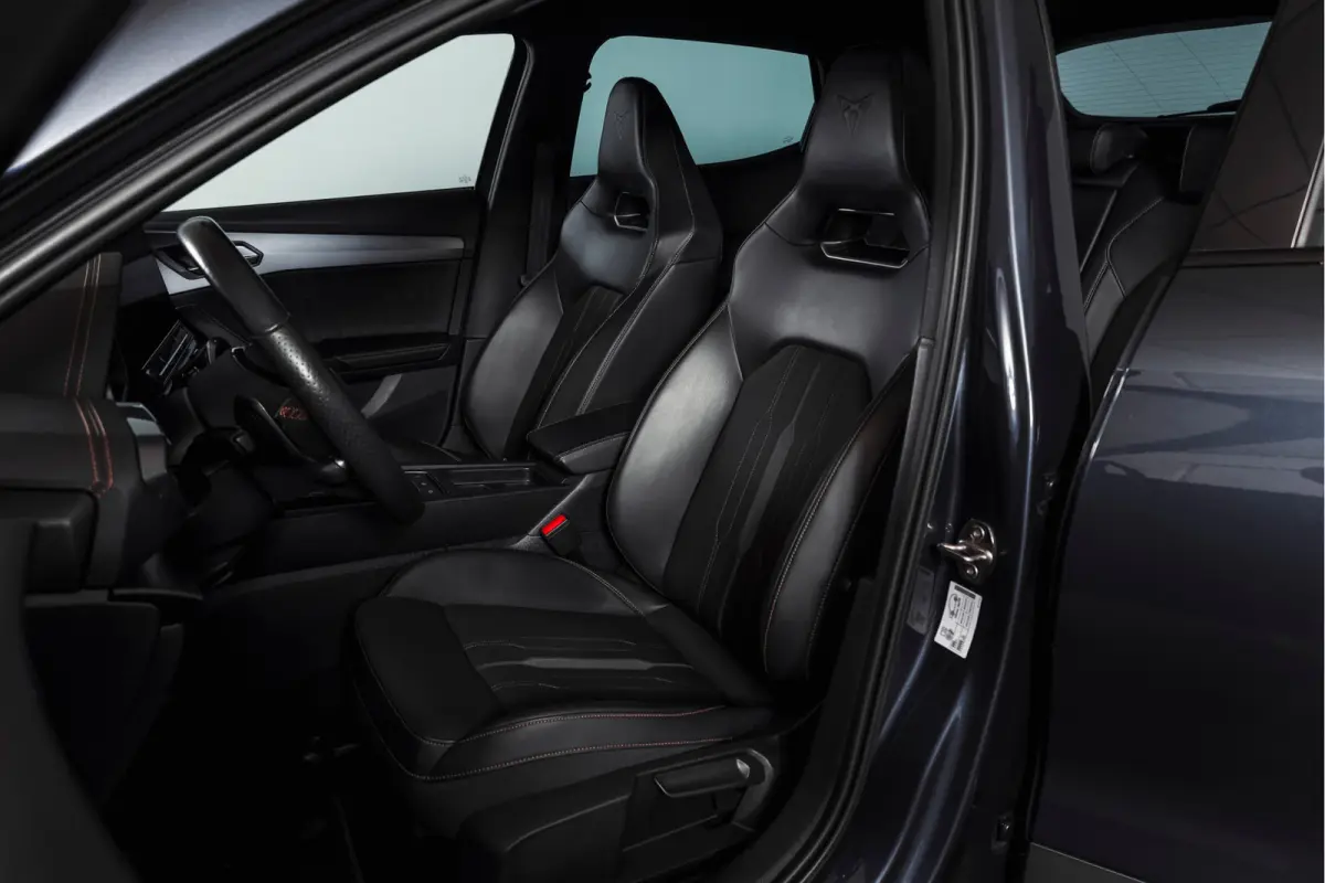 1.4 e-Hybrid 245 PK VZ Performance | Elek. Trekhaak | Dig. Cockpit | Adapt. Cruise | Stoel-+Stuurverw. | PDC | Camera | NAV + Carplay / Android |  LED | LM 19" |